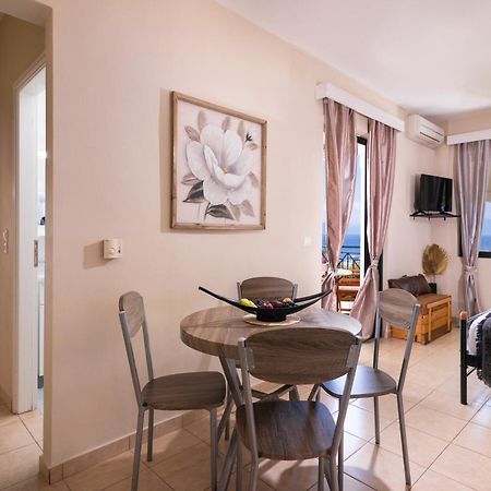 Sagini Boutique Hotel Lutrá Edipszú Kültér fotó