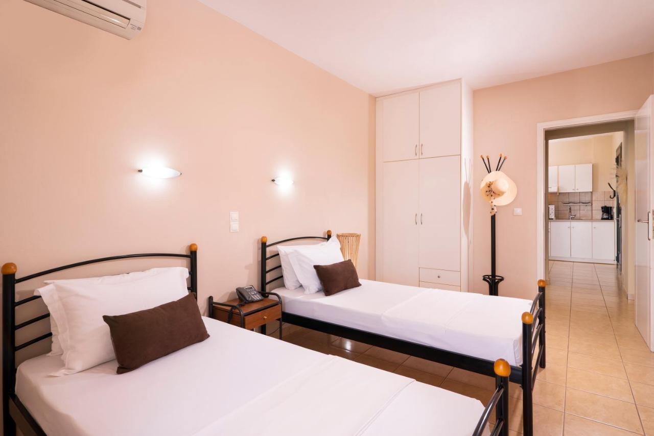 Sagini Boutique Hotel Lutrá Edipszú Kültér fotó