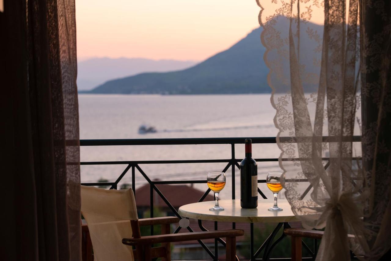 Sagini Boutique Hotel Lutrá Edipszú Kültér fotó