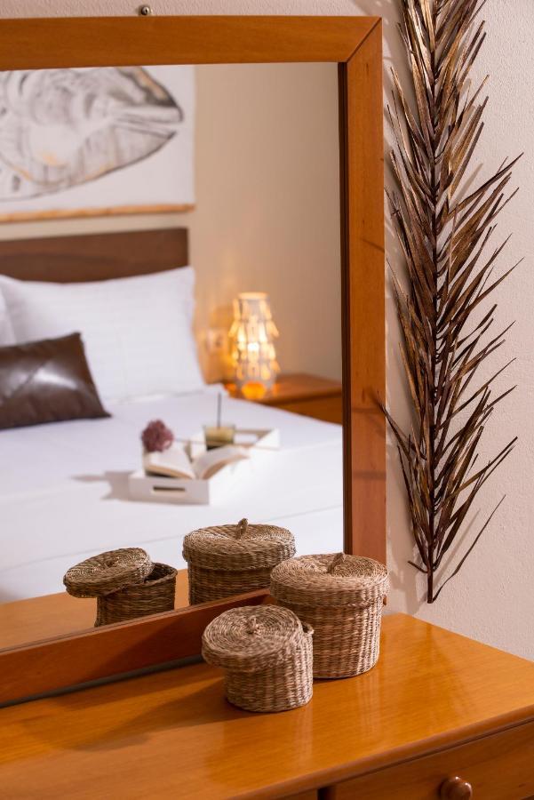 Sagini Boutique Hotel Lutrá Edipszú Kültér fotó