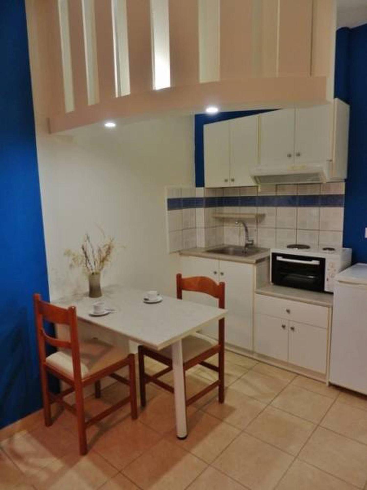 Sagini Boutique Hotel Lutrá Edipszú Kültér fotó