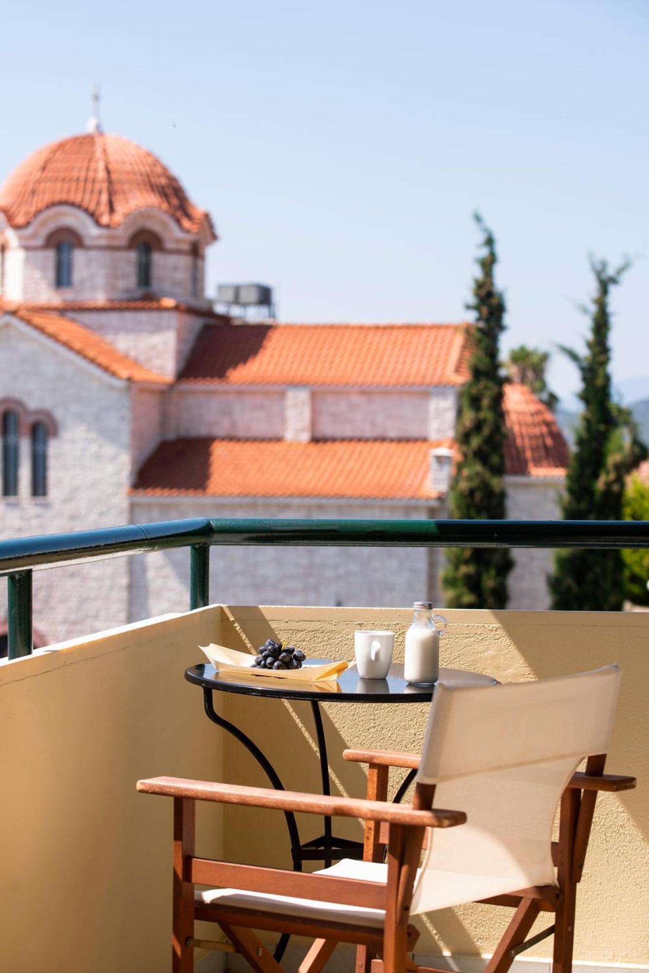 Sagini Boutique Hotel Lutrá Edipszú Kültér fotó