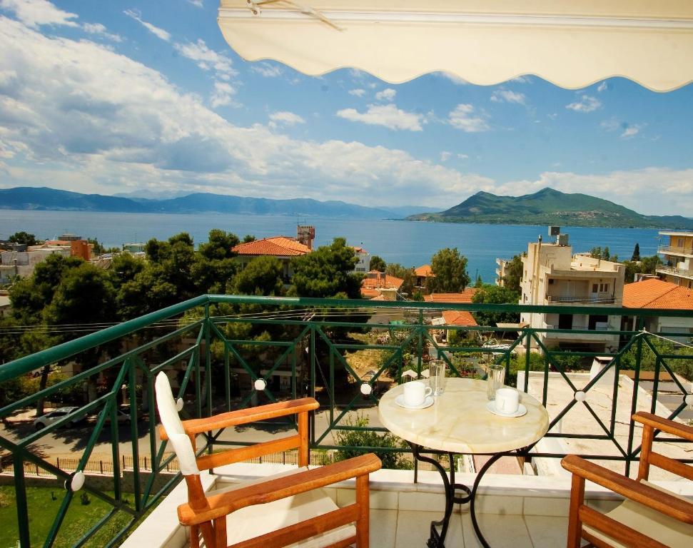 Sagini Boutique Hotel Lutrá Edipszú Kültér fotó
