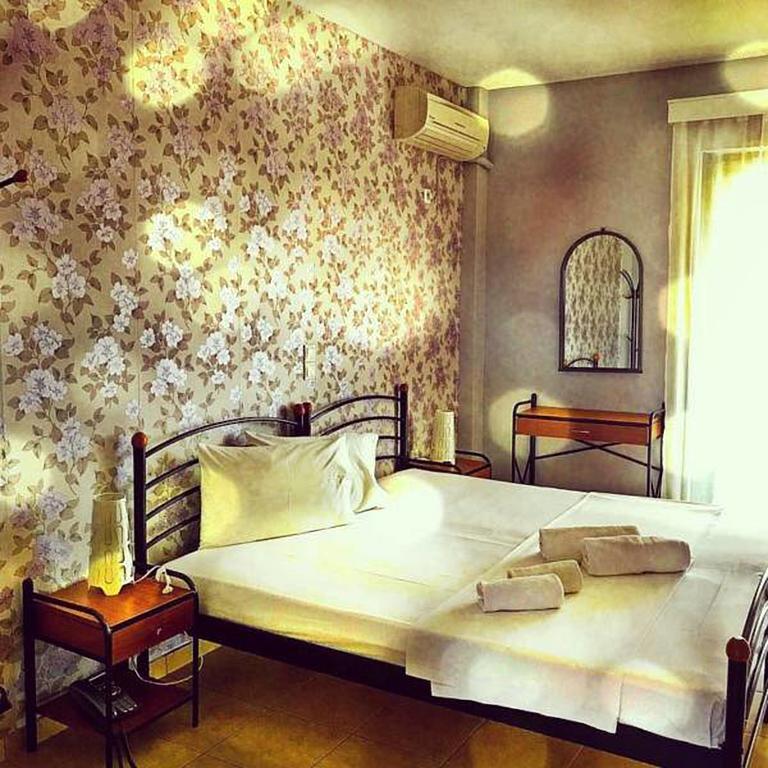 Sagini Boutique Hotel Lutrá Edipszú Kültér fotó